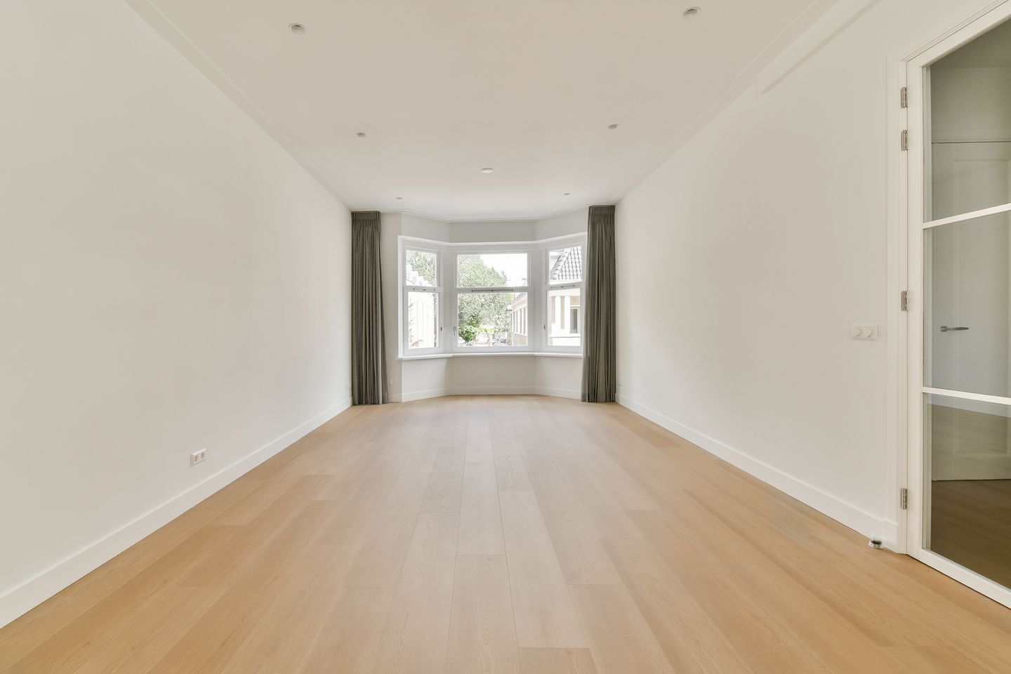 Foto 10 van Tintorettostraat 11-1