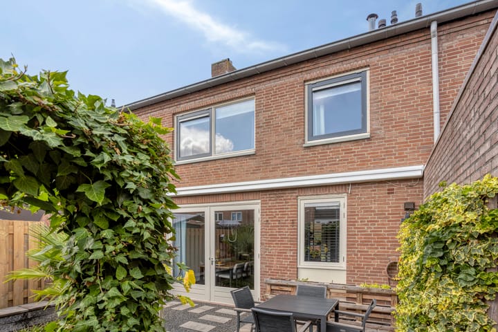 Foto 25 van Jan Steenstraat 15