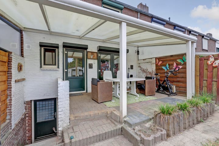 Foto 24 van Middelburgstraat 9