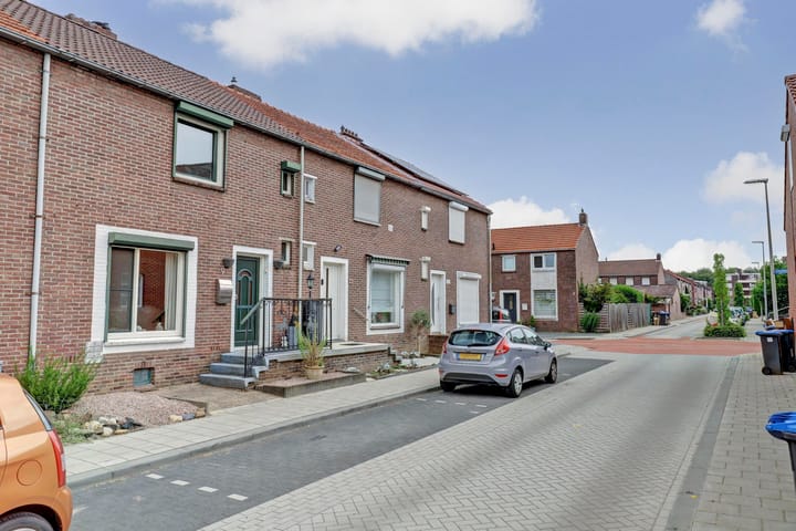 Foto 6 van Middelburgstraat 9