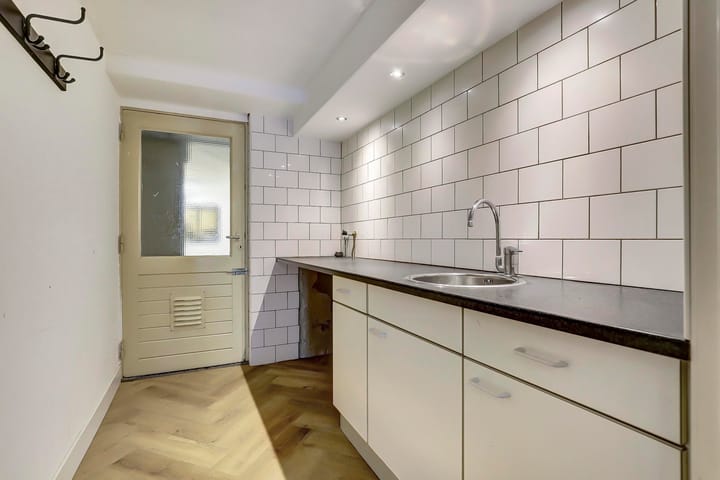 Foto 11 van Nederlandlaan 5