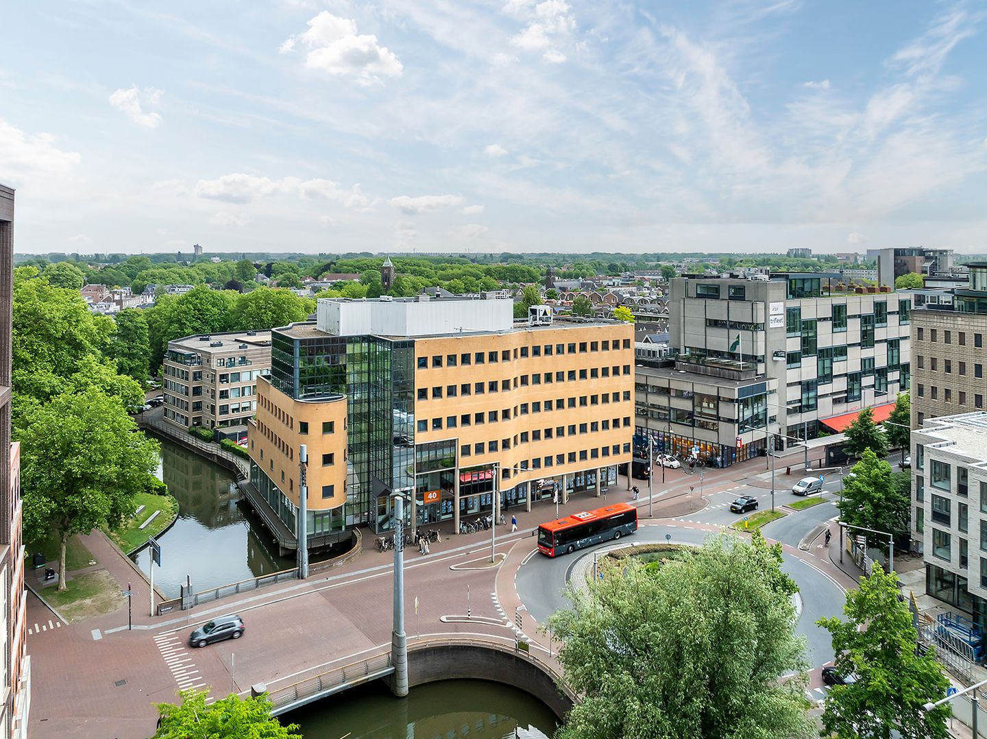 Bekijk foto 2 van Johan de Wittstraat 40