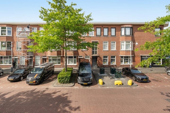 Photo 3 of Heelsumstraat 9