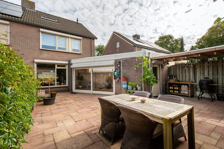 Foto 32 van Mgr Nolensstraat 49