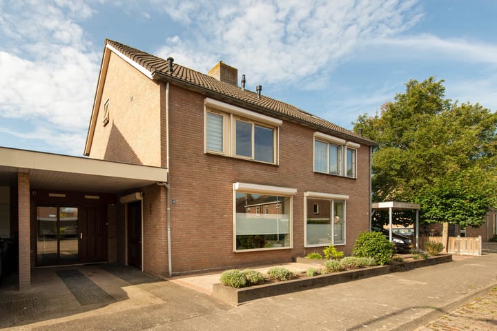 Foto 38 van Mgr Nolensstraat 49