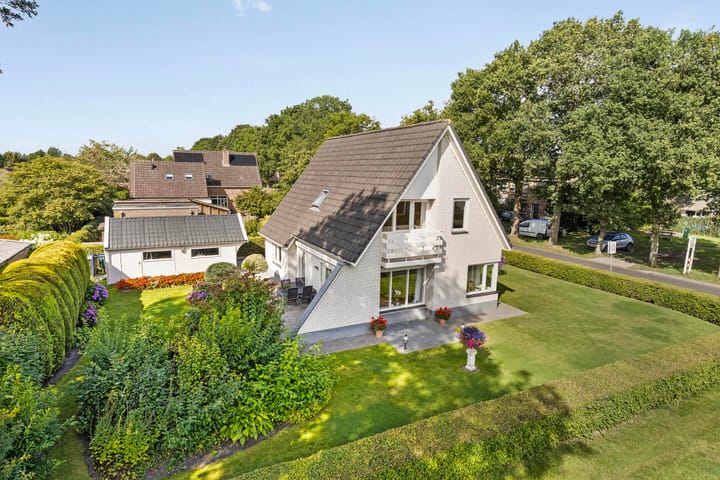 Foto 2 van Sportparklaan 1