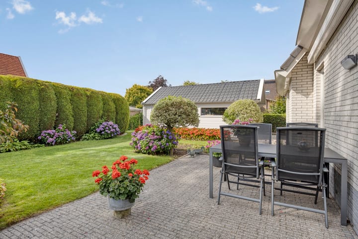 Foto 38 van Sportparklaan 1