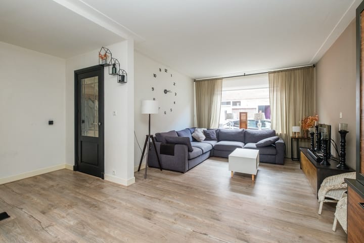 Photo 10 of Klaas Benninkstraat 15