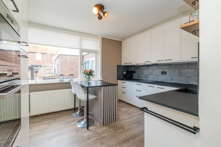 Photo 16 of Klaas Benninkstraat 15