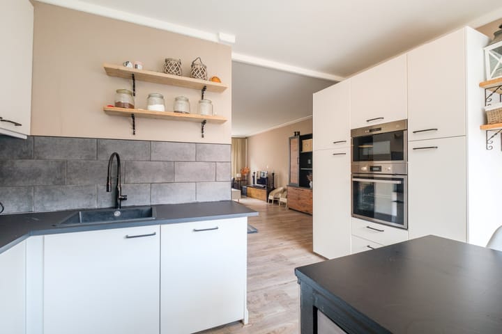 Photo 18 of Klaas Benninkstraat 15