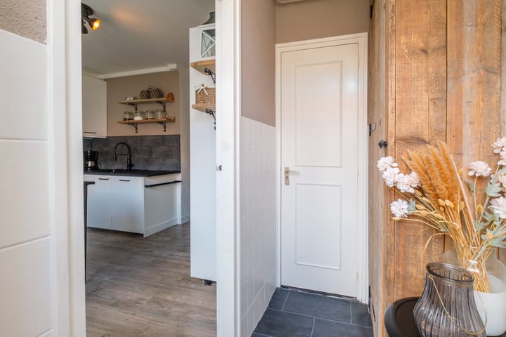 Photo 20 of Klaas Benninkstraat 15