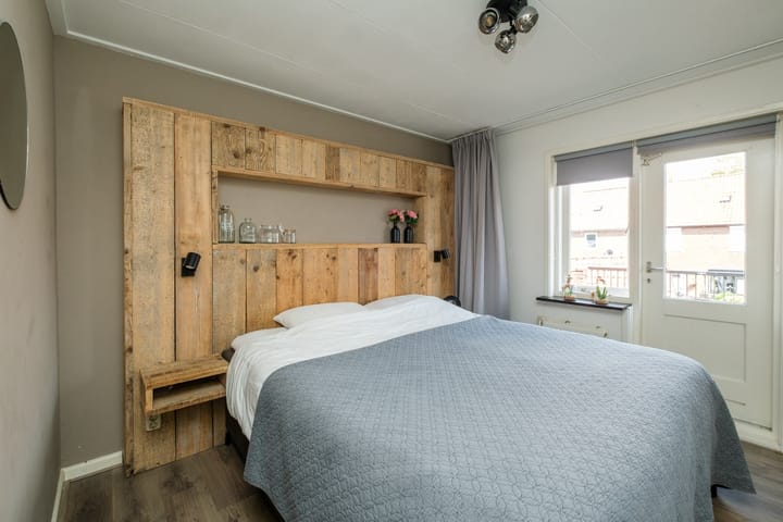 Photo 23 of Klaas Benninkstraat 15