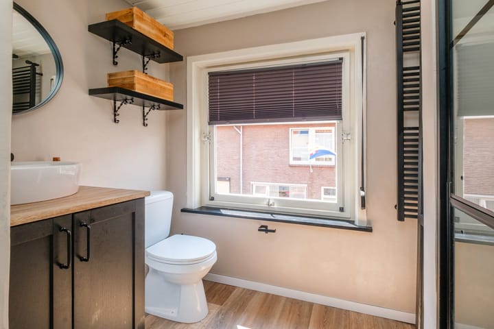 Photo 28 of Klaas Benninkstraat 15