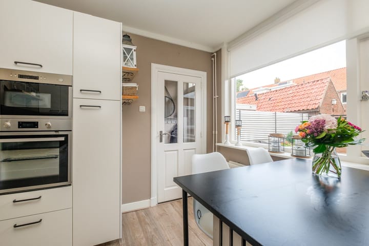 Photo 19 of Klaas Benninkstraat 15