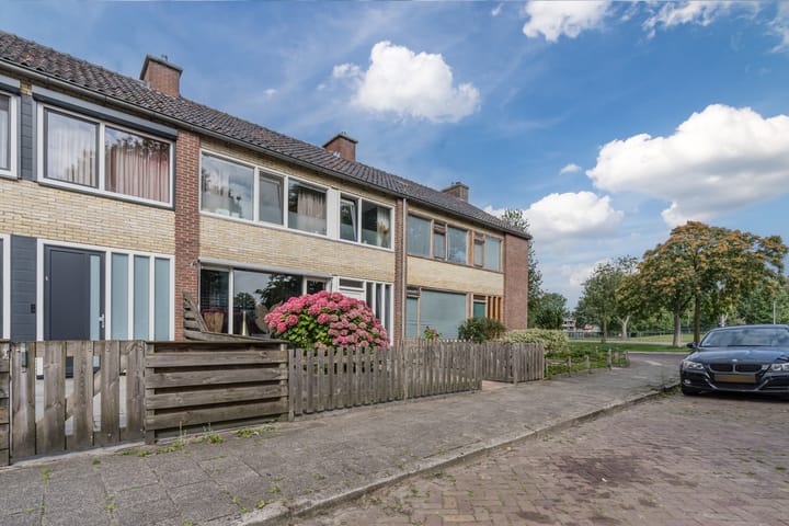 Foto 2 van Hazelaarstraat 4