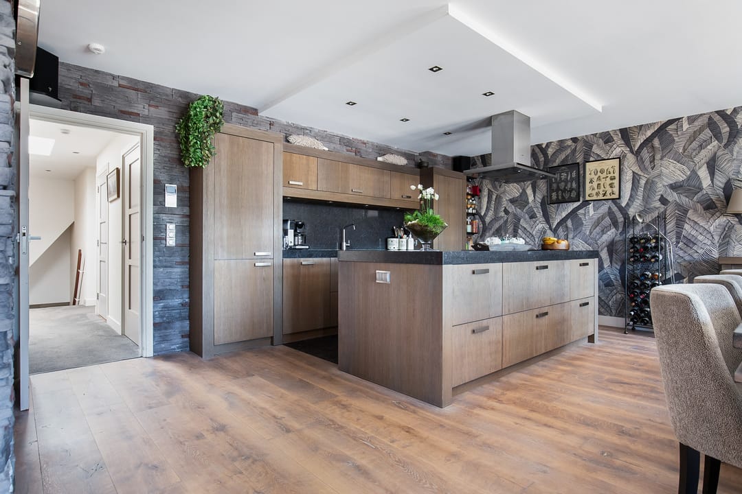 Photo 8 of W J Tuijnstraat 7