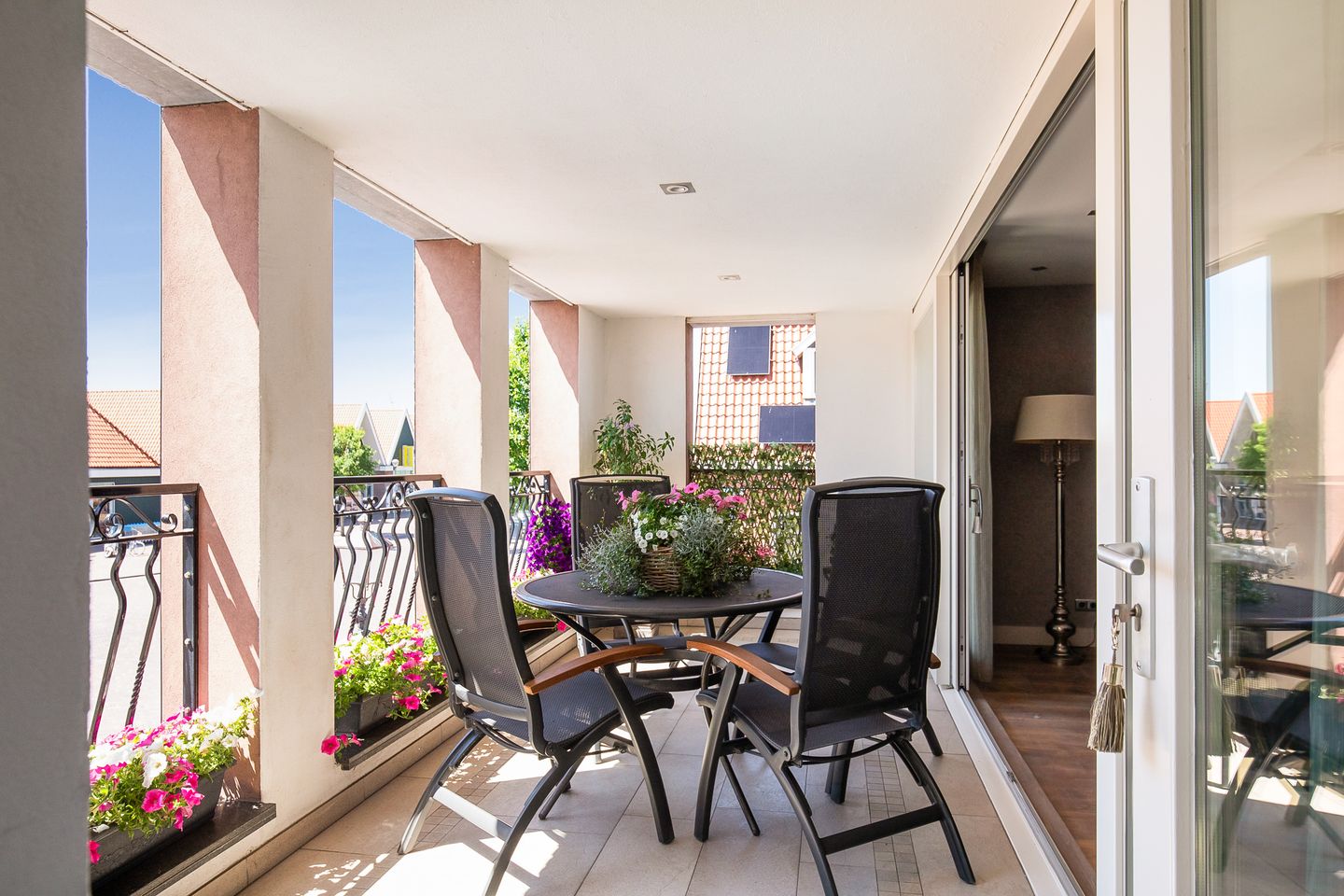 Photo 20 of W J Tuijnstraat 7