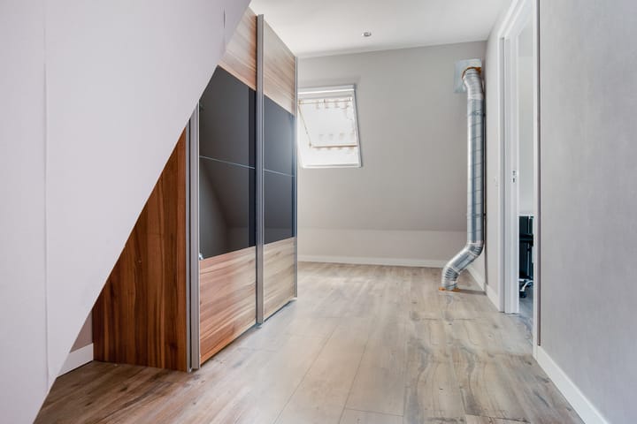 Foto 41 van W J Tuijnstraat 7