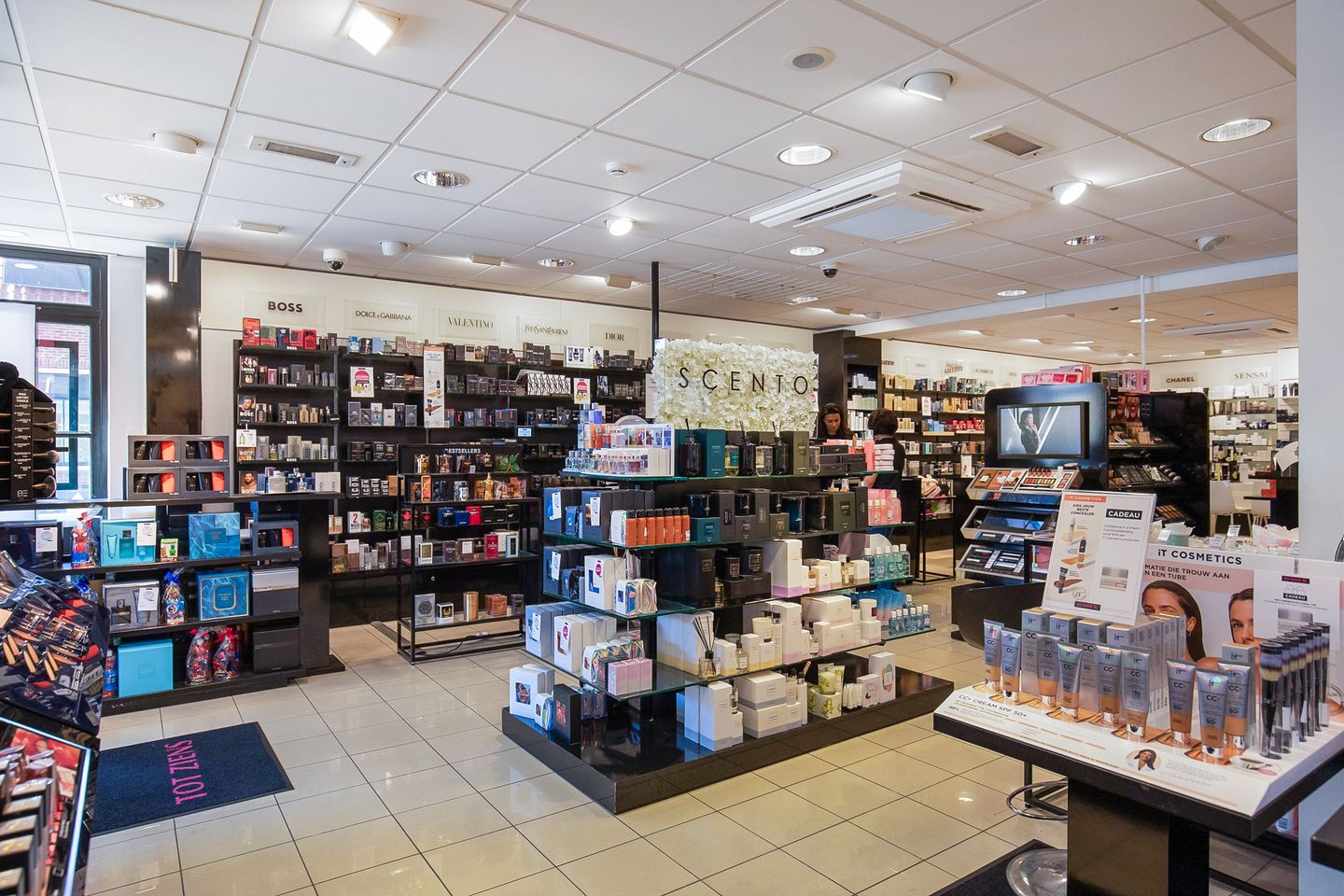 Photo 55 of W J Tuijnstraat 7