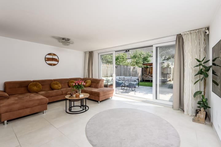 Foto 3 van L.C. van der Vlugtstraat 102