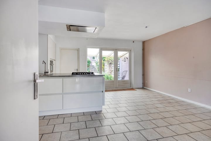 Foto 5 van Kamilleweerd 46