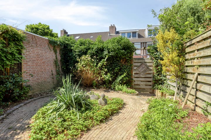 Foto 23 van Kamilleweerd 46