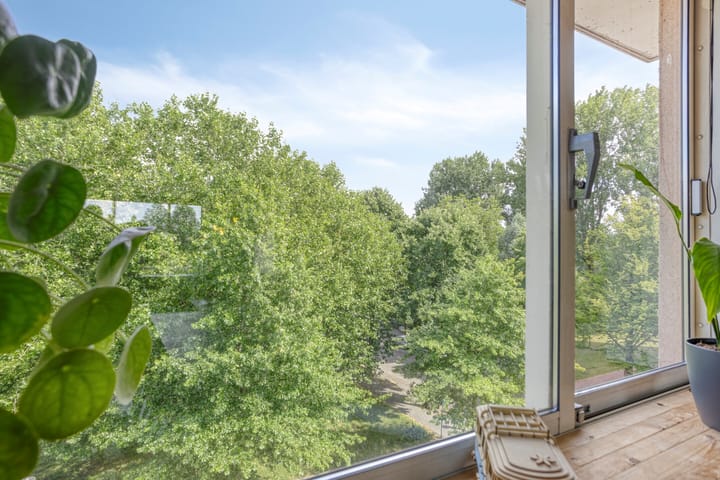 Photo 15 of Adriaan Kluitstraat 9-3