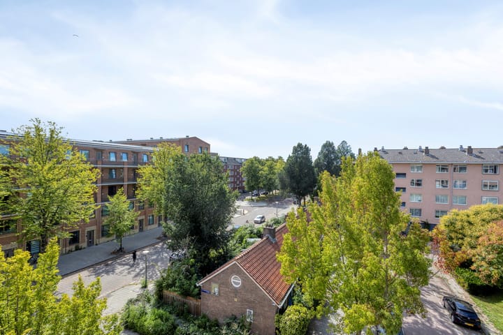 Photo 33 of Adriaan Kluitstraat 9-3