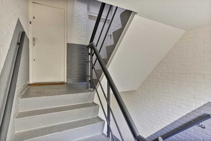 Photo 46 of Adriaan Kluitstraat 9-3