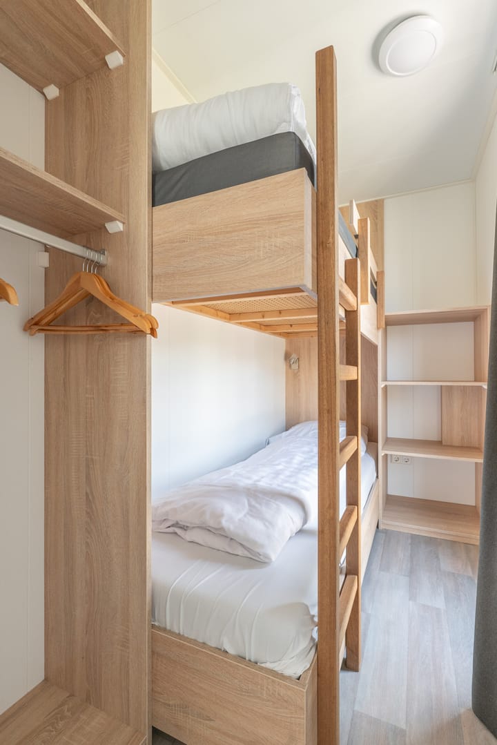 Photo 16 of Zeedijk 24-652