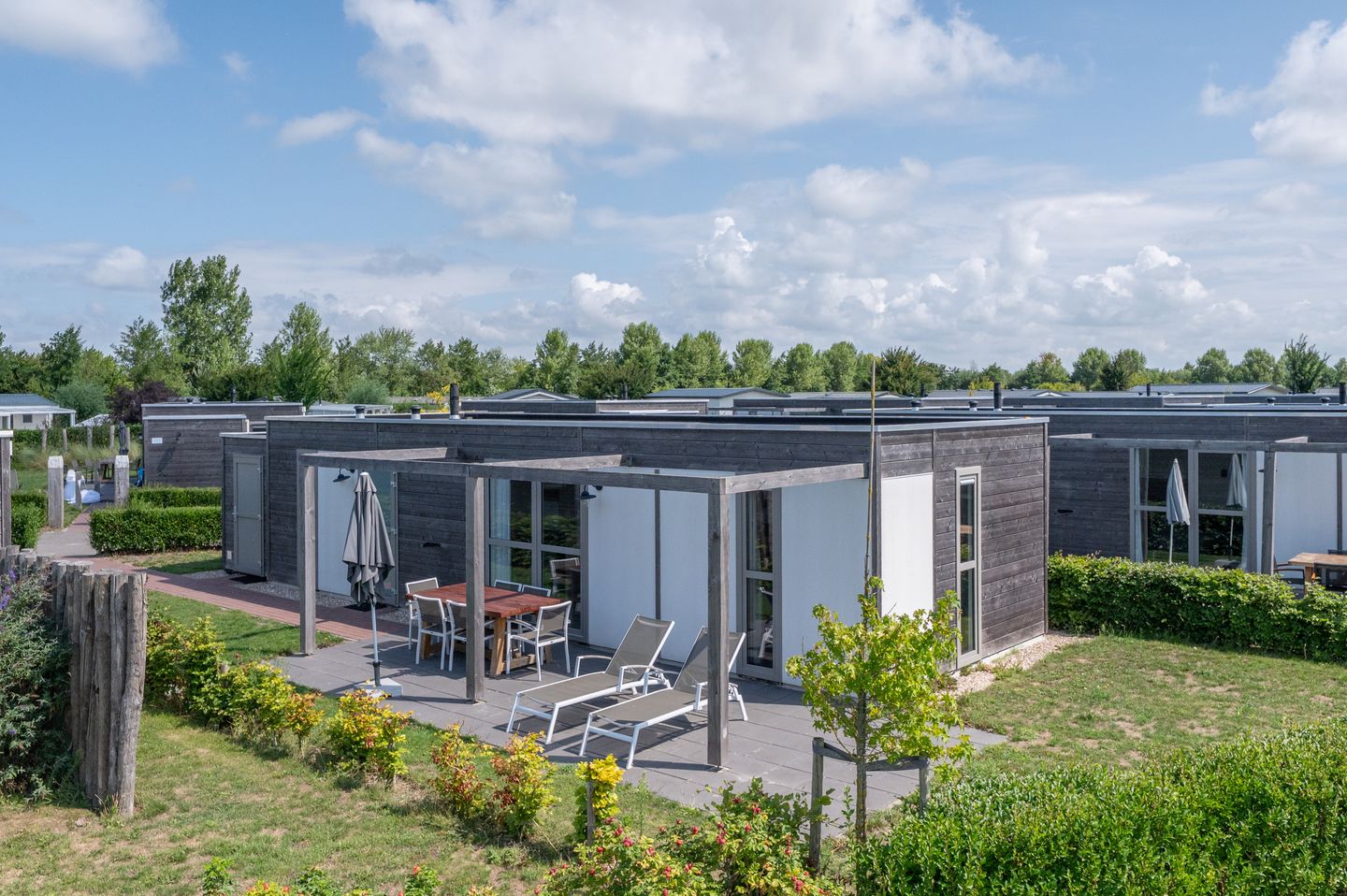 Photo 1 of Zeedijk 24-652