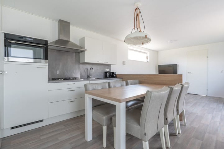 Photo 10 of Zeedijk 24-652