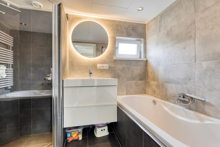 Foto 27 van Oosterstraat 25