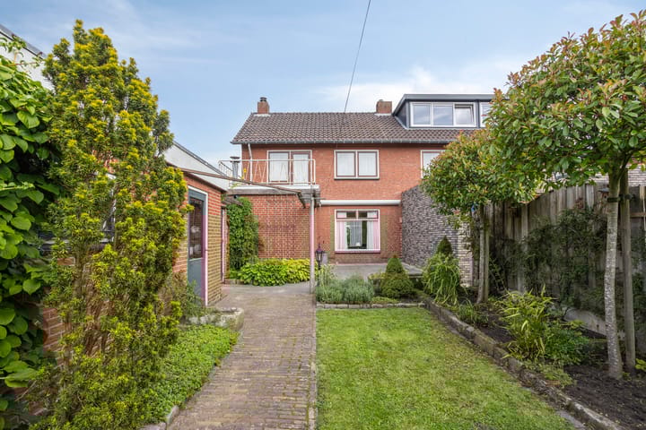 Foto 18 van Merelstraat 17