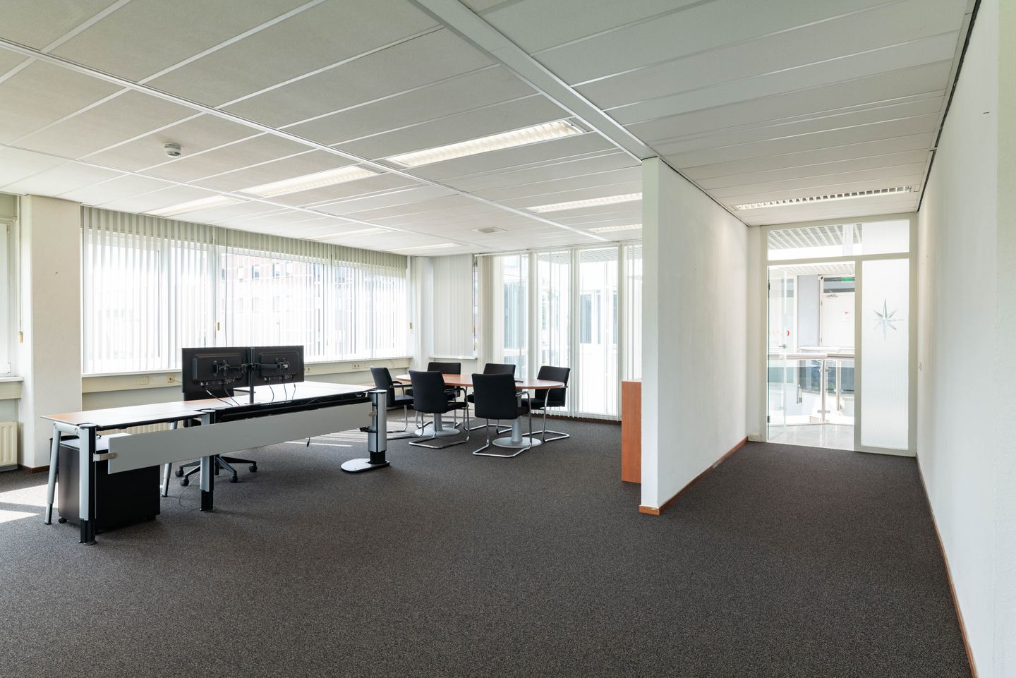 View photo 2 of Curieweg 7