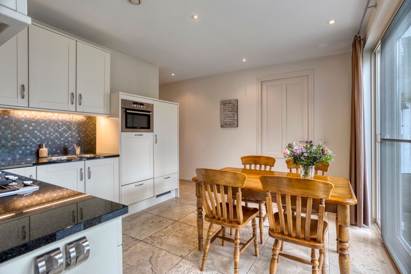 Foto 19 van Evenestraat 2-A