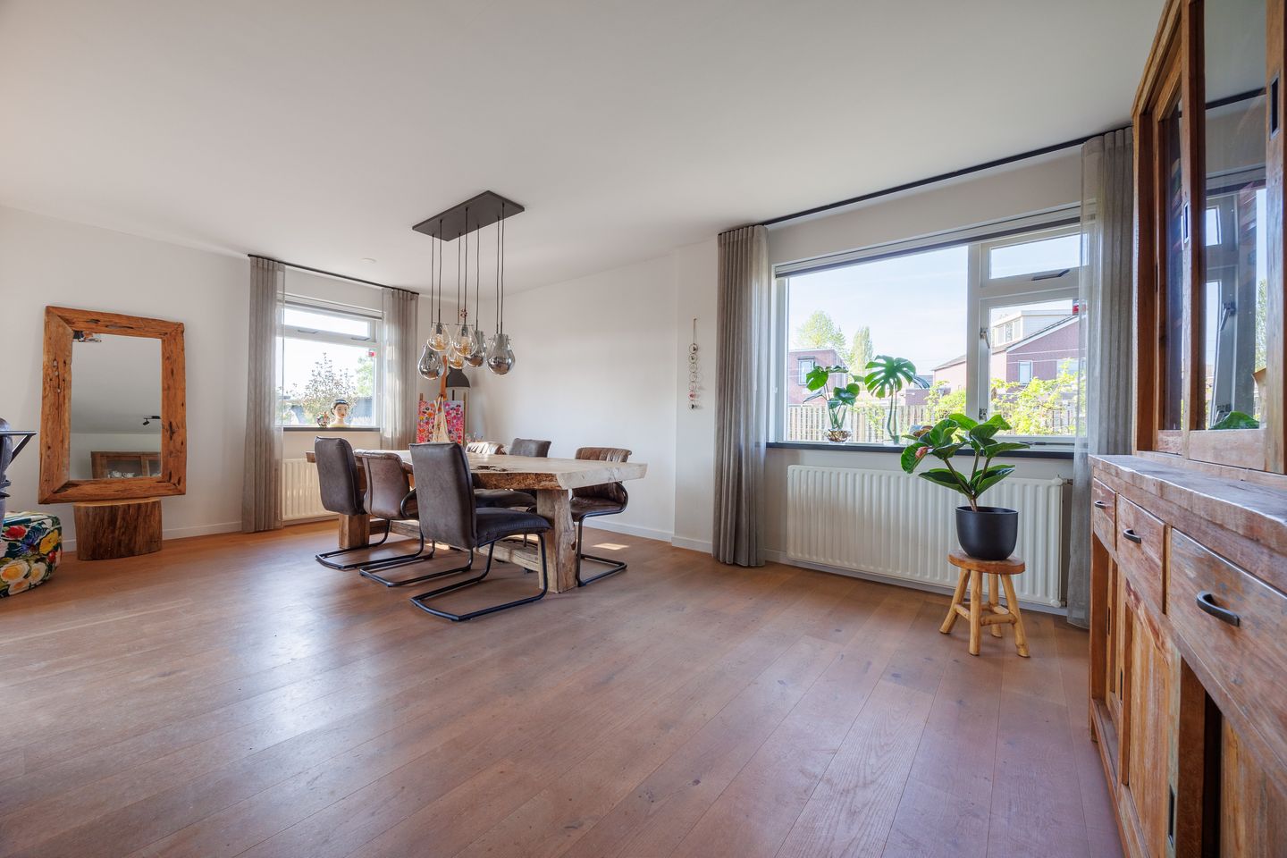 Photo 10 of Burgemeester van Suchtelenstraat 26