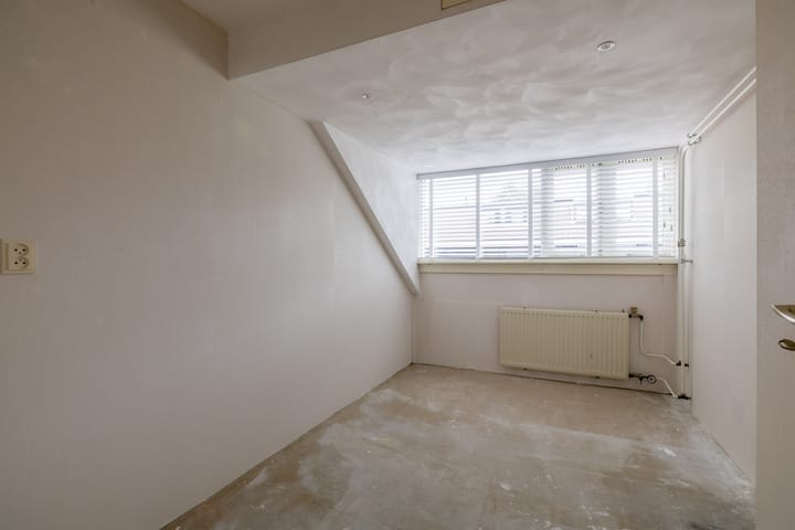 Foto 23 van Wilgenroos 13