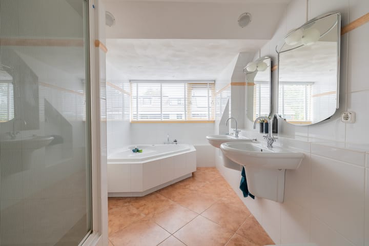 Foto 25 van Wilgenroos 13