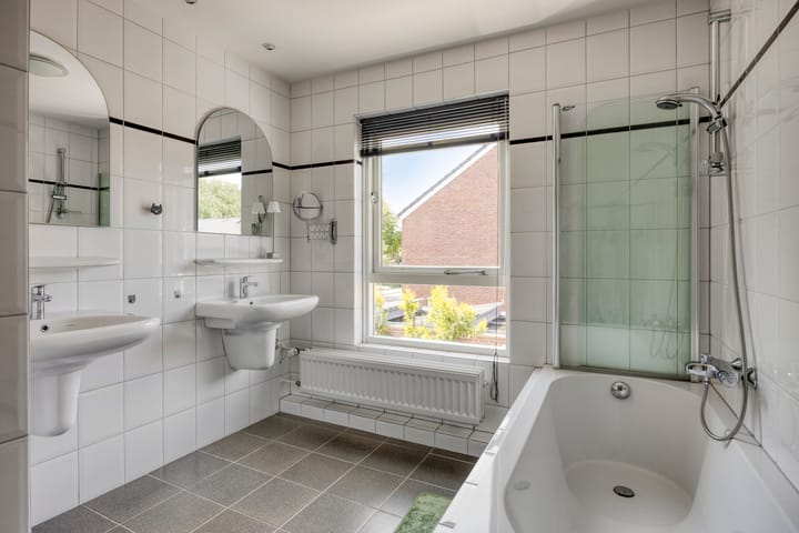 Foto 15 van Irenelaan 18