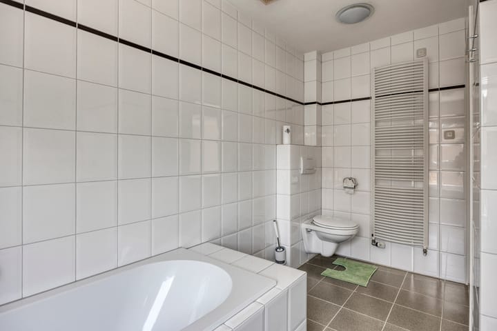 Foto 16 van Irenelaan 18