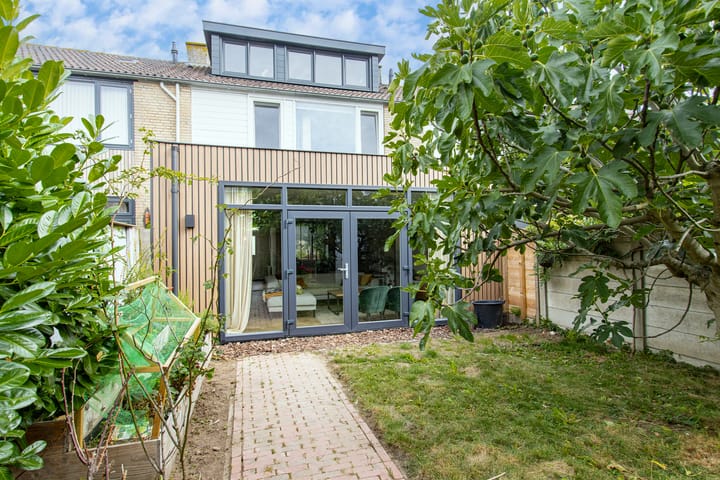 Photo 4 of Wilgenstraat 12