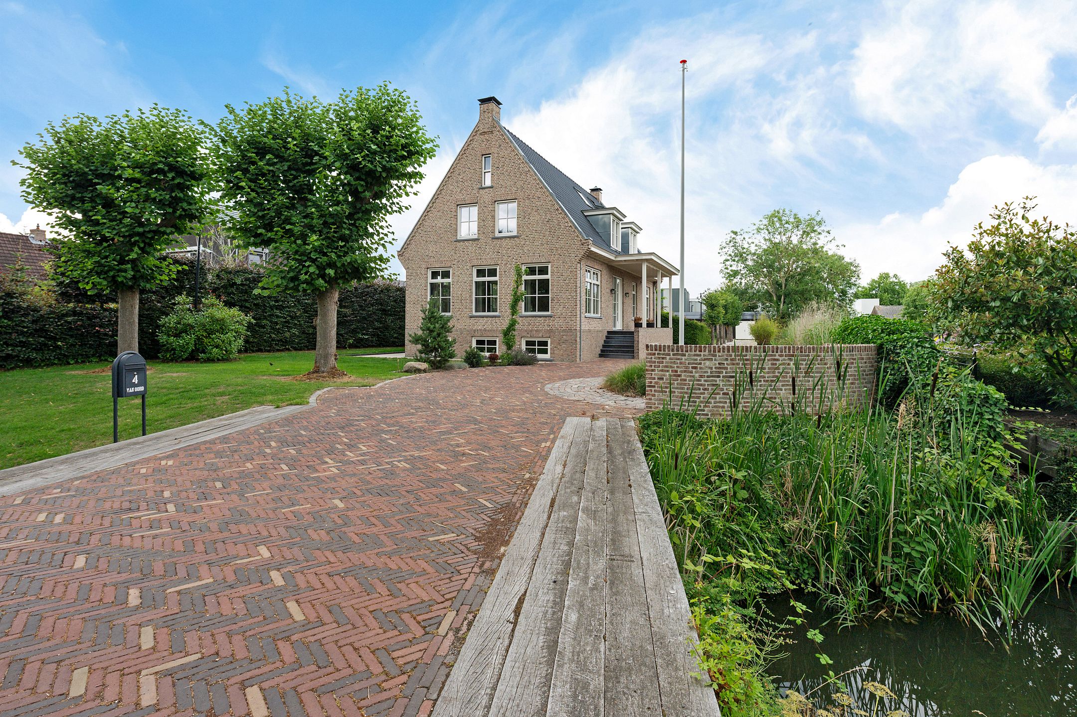 Foto 9 van De Malapertweg 4