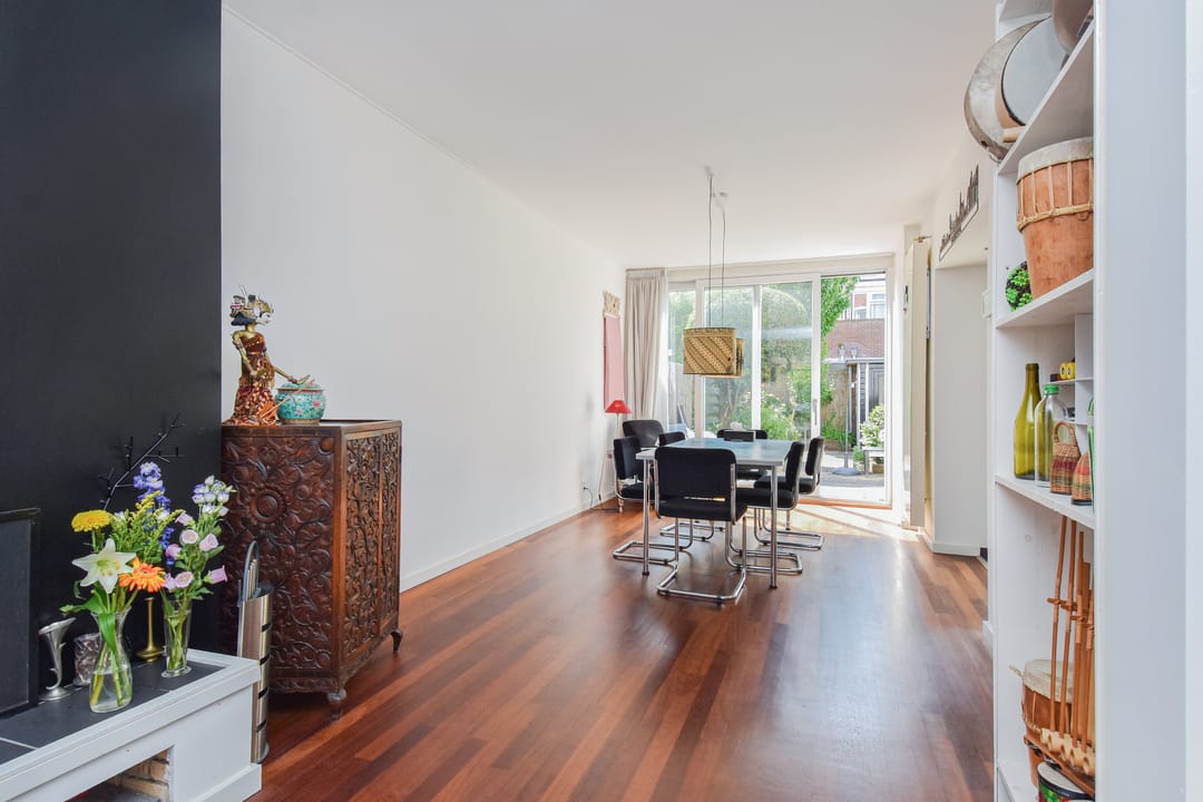 Photo 13 of Riënzistraat 10