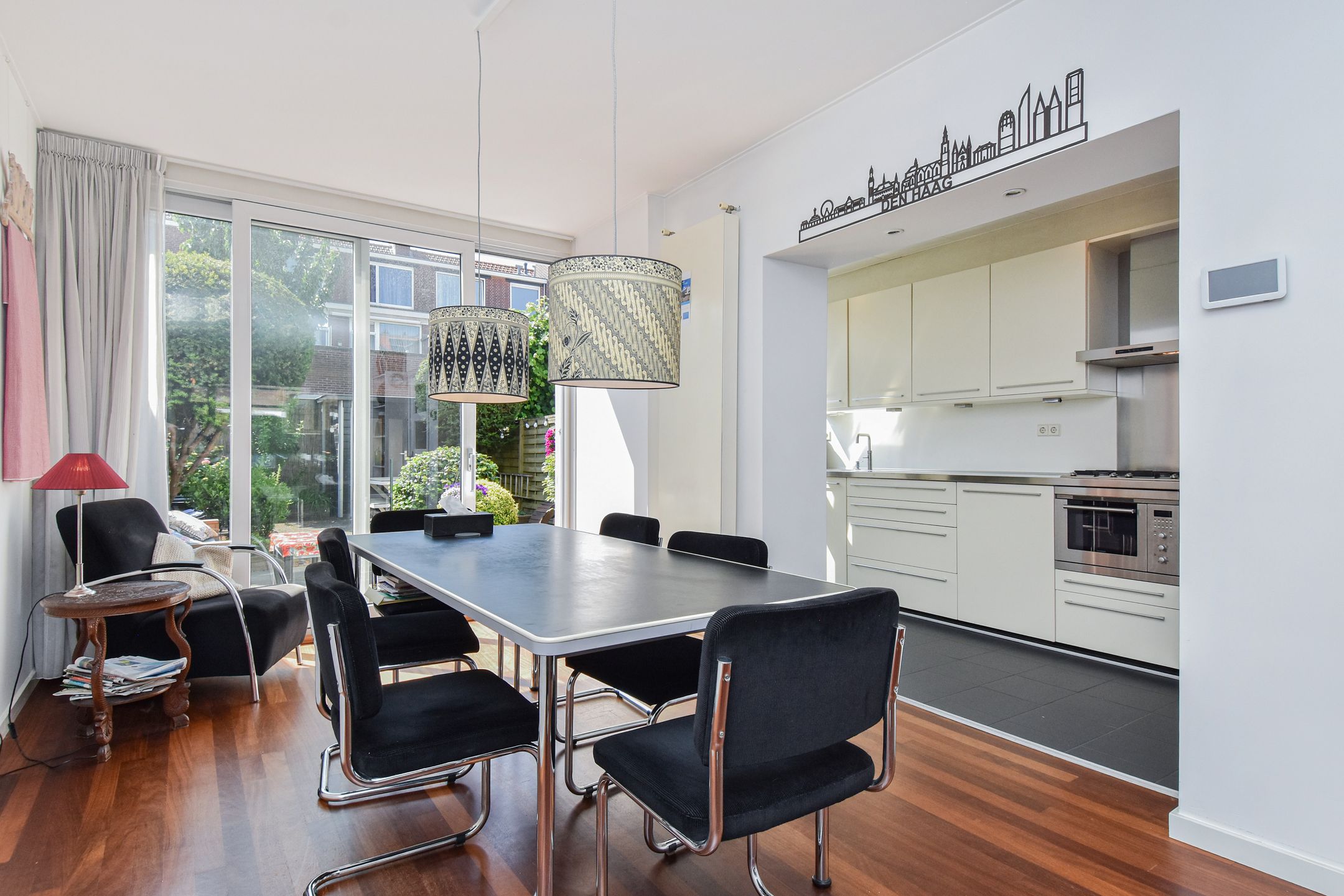 Photo 15 of Riënzistraat 10