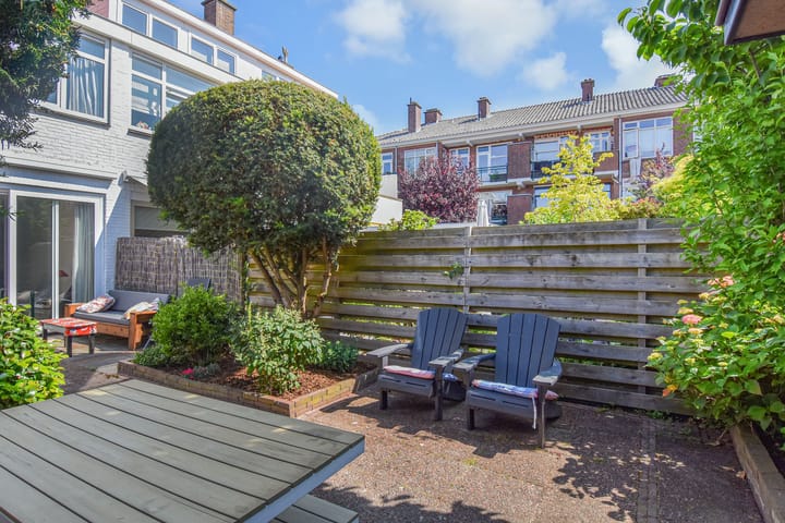 Foto 25 van Riënzistraat 10