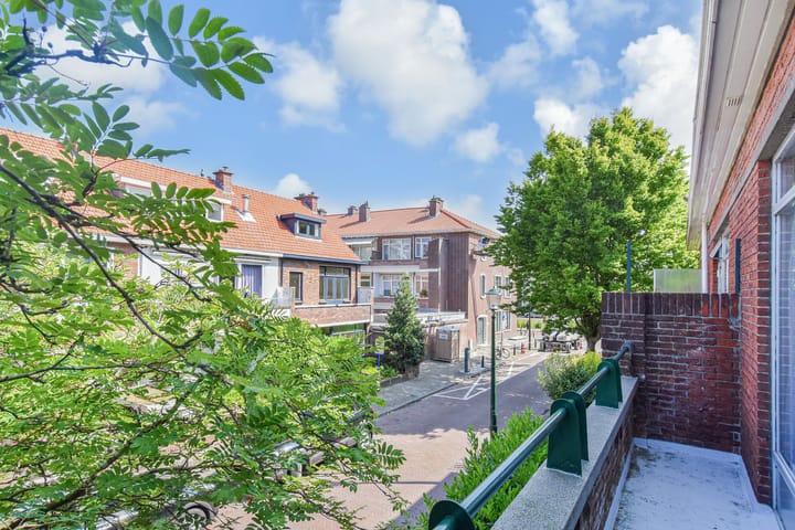 Foto 35 van Riënzistraat 10