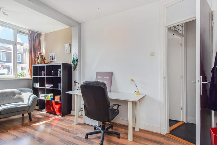 Foto 37 van Riënzistraat 10