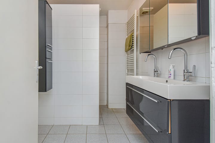 Foto 39 van Riënzistraat 10