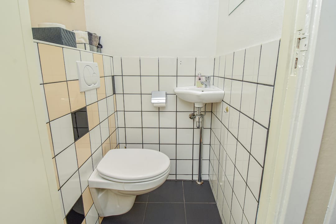 Photo 41 of Riënzistraat 10